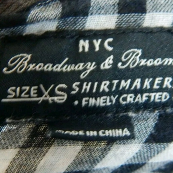 Broadway & Broome Collarless Button Down Shirt - Picture 3 of 3
